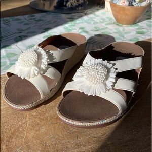 FitFlop Rosita Slide Sandals Size 8 White Tan
